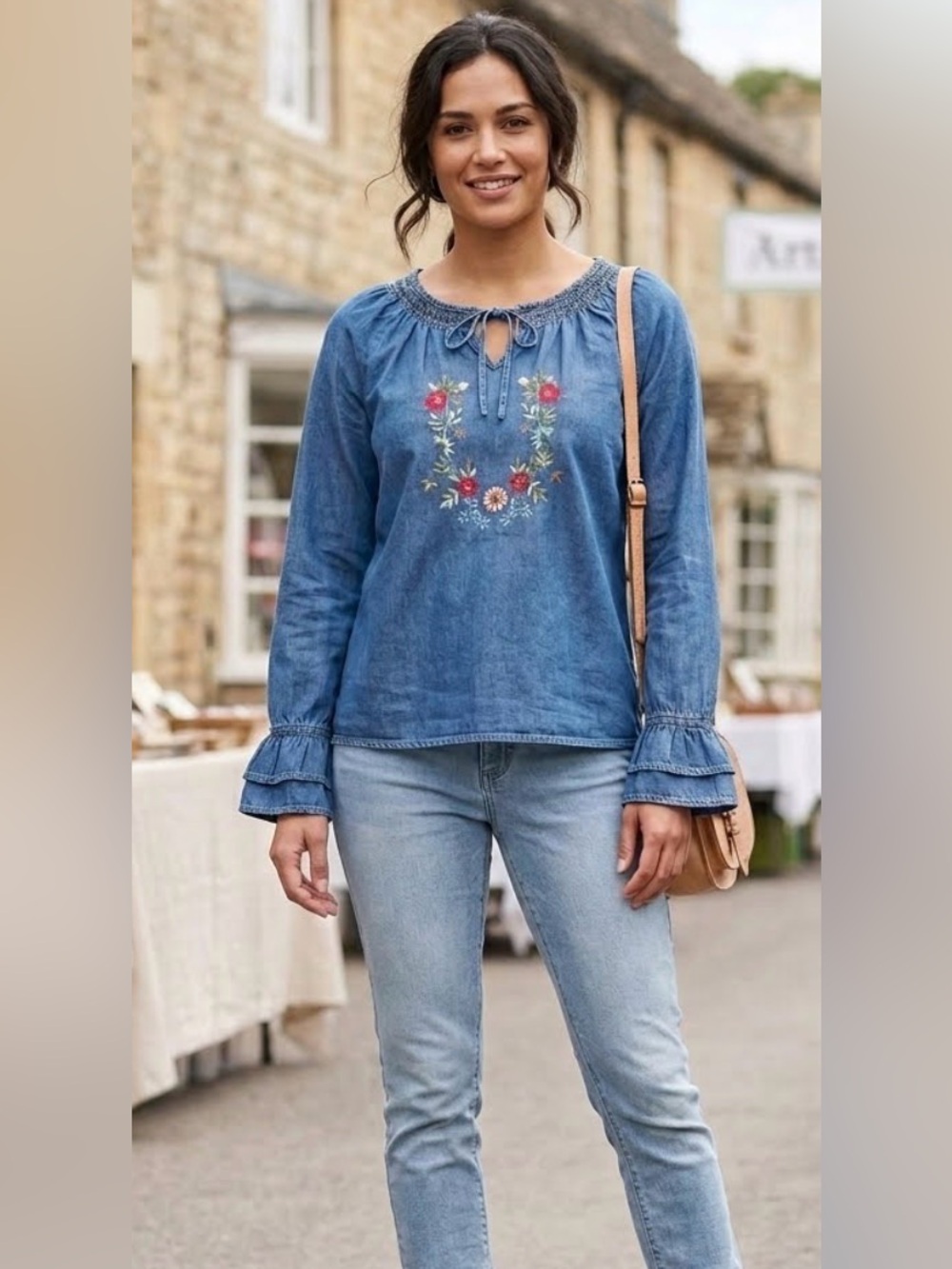 New Directions Floral Embroidered Top‎ Size Small Blue Cotton Tie Neck Denim